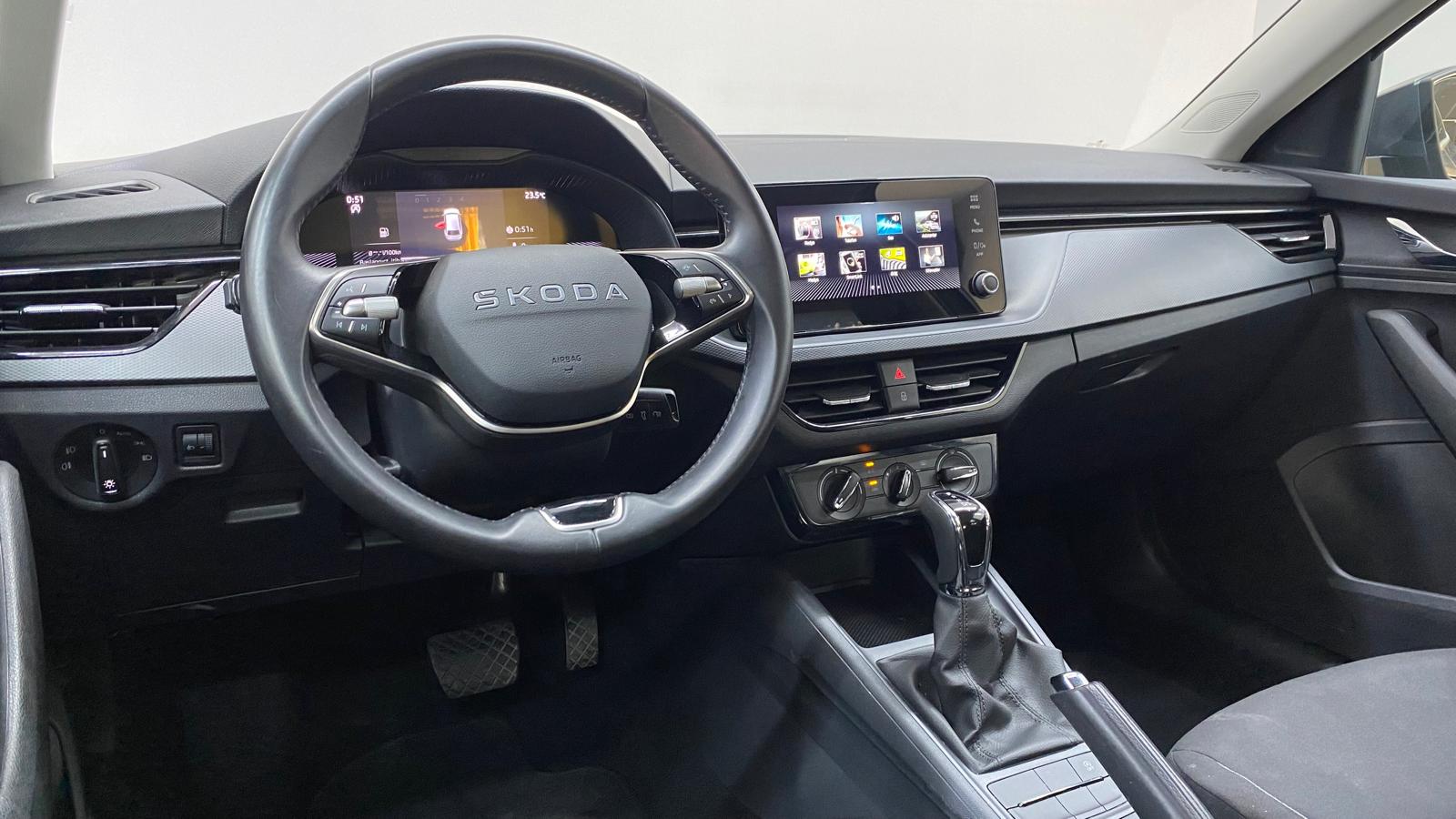 SKODA SCALA 19